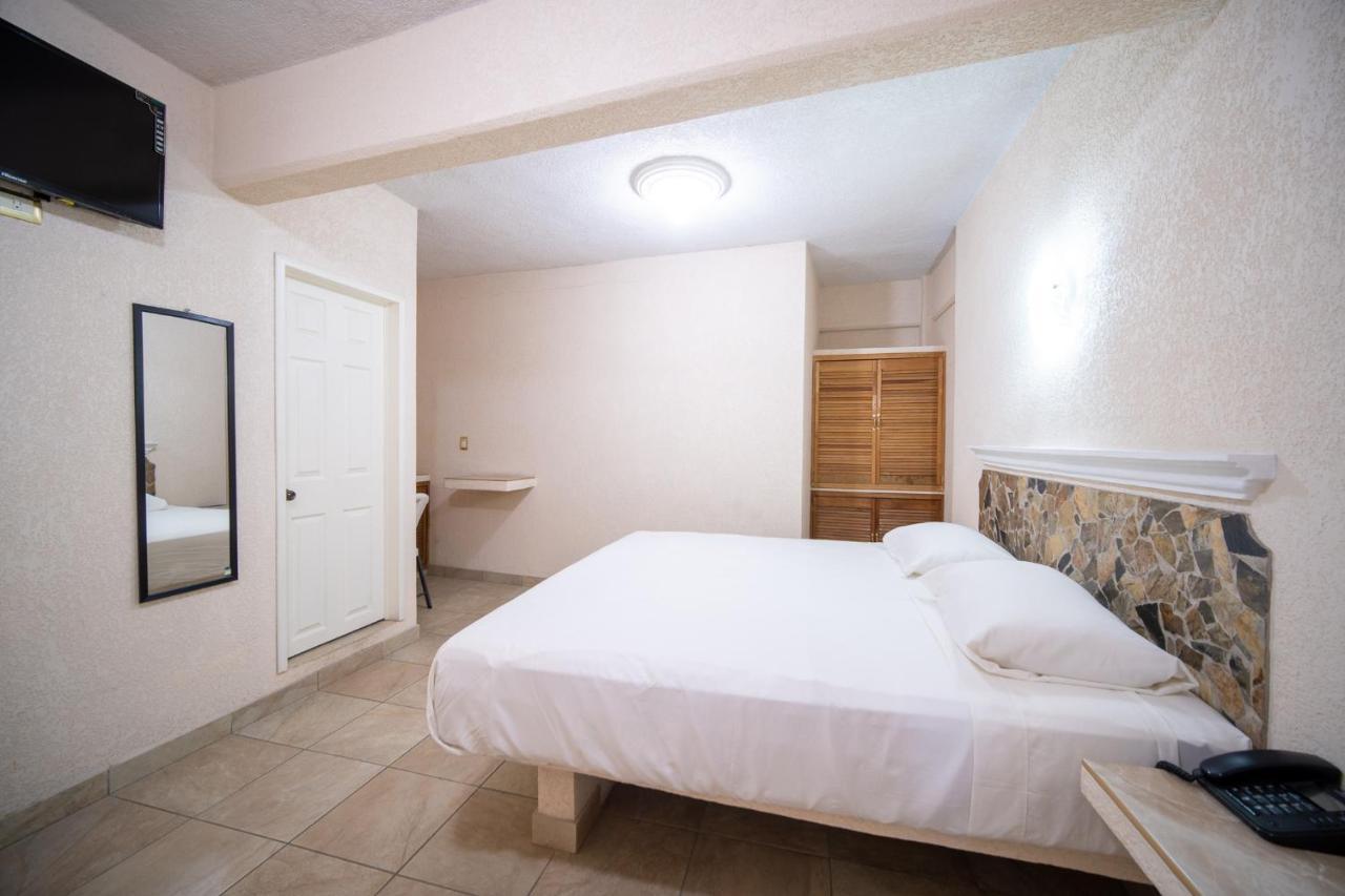 Peninsula Stays Executive Hotel Salina Cruz Exterior photo